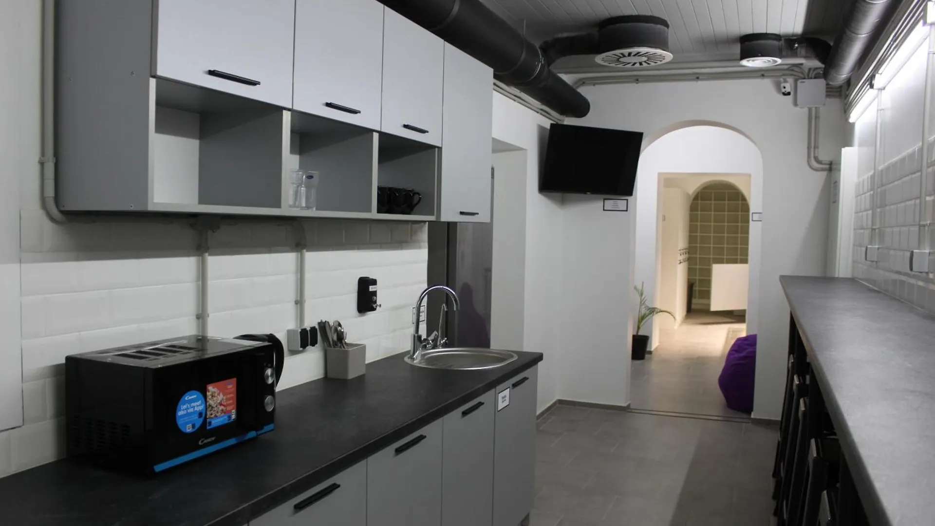 Av-3 Capsule Hotel Kiev 0*,  Ukraina