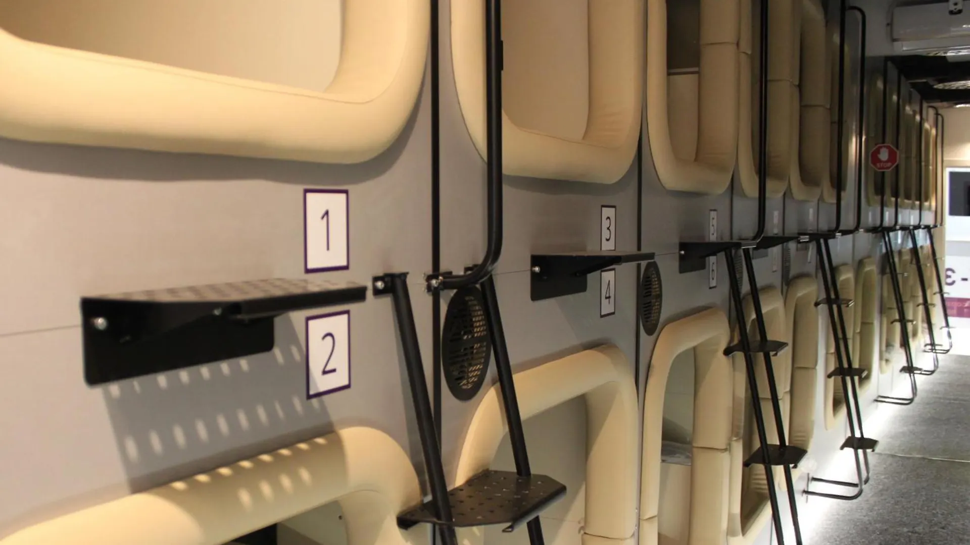 Av-3 Capsule Hotel Kyiv 0*,